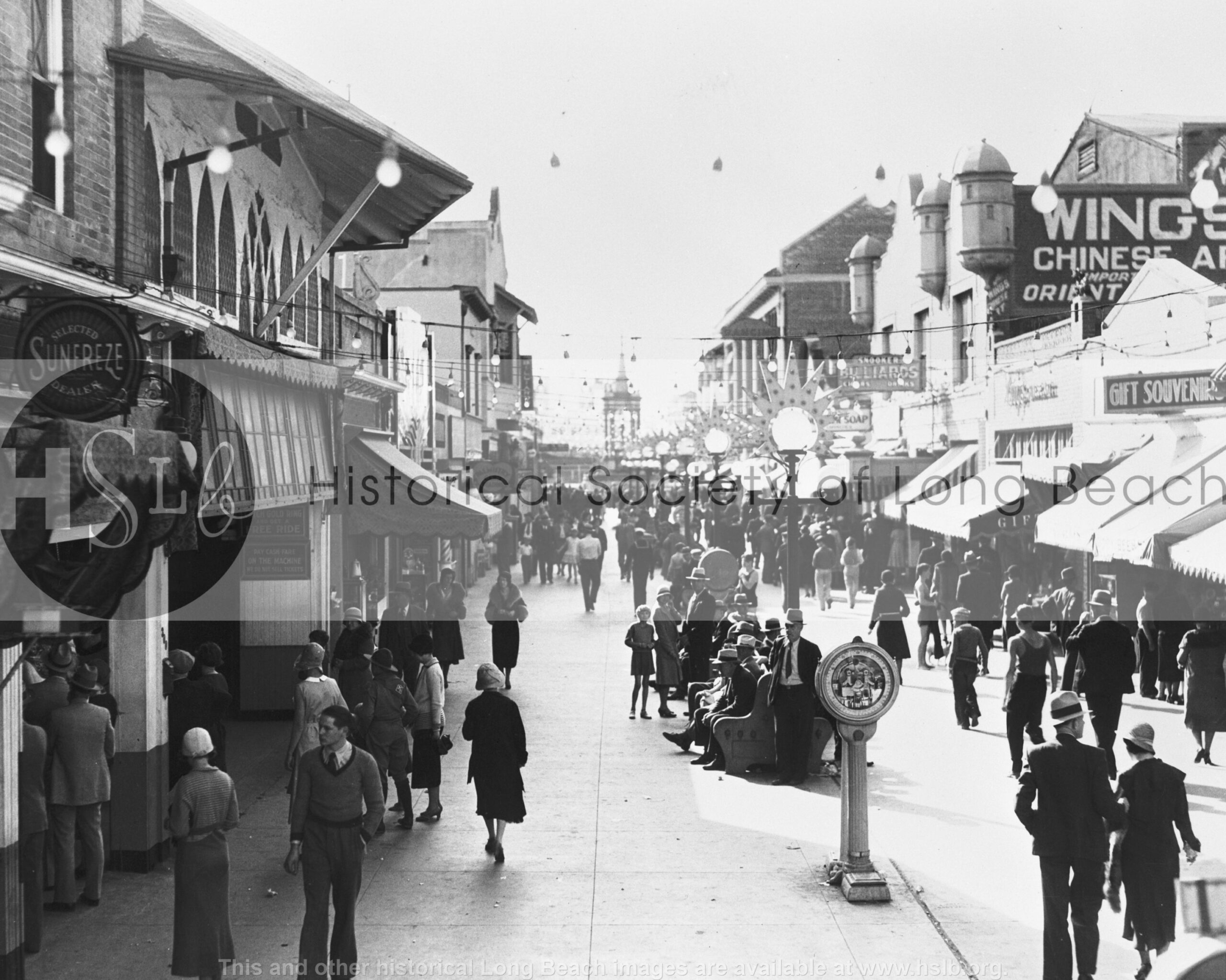 Pike walk of a thousand lights, 1932